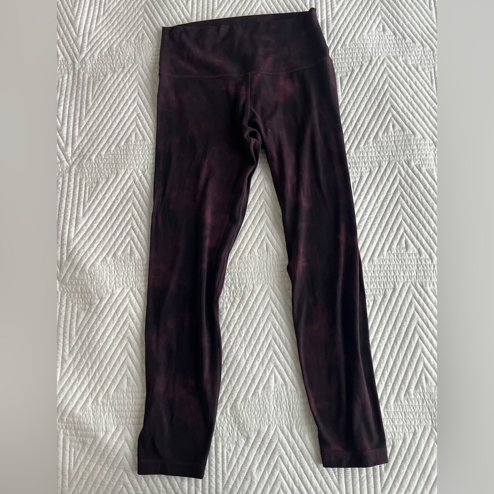 LULULEMON ALIGN™ HIGH-RISE PANT 25"
Diamond Dye Cassis Black
